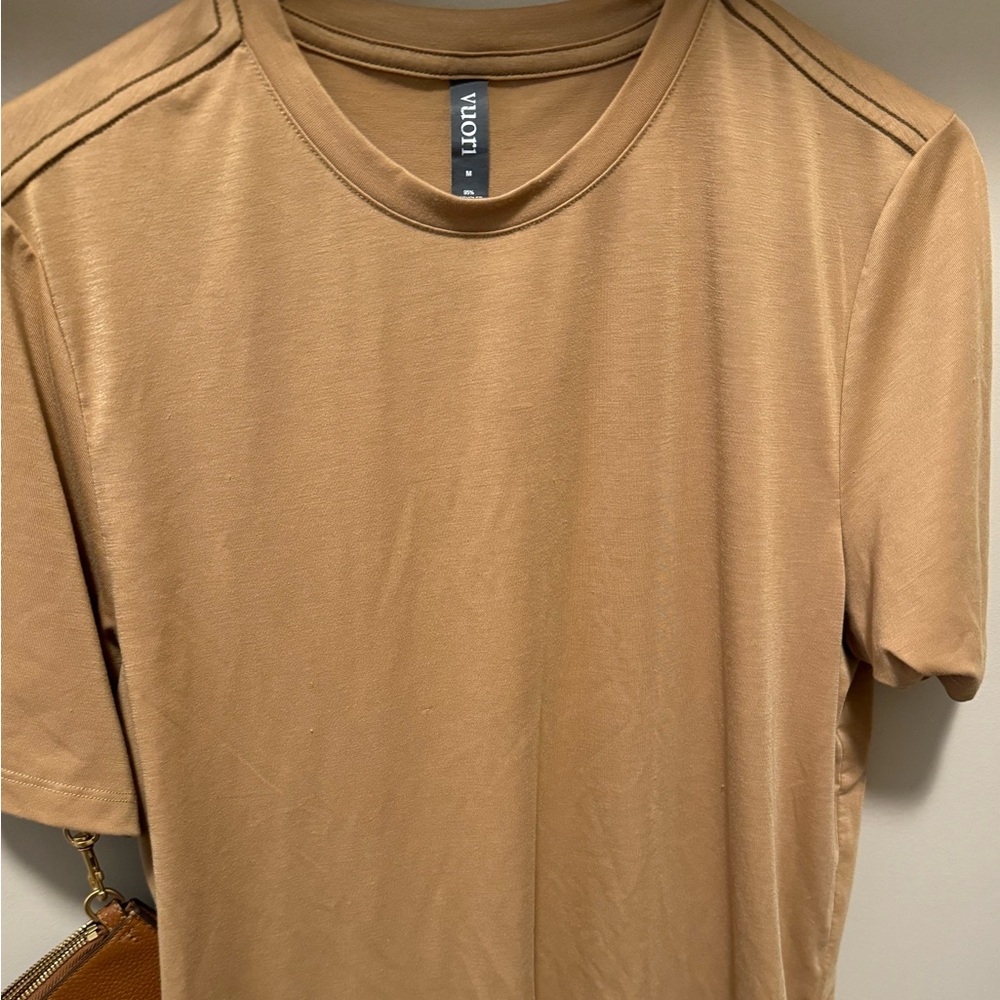 Men’s Vuori Tee